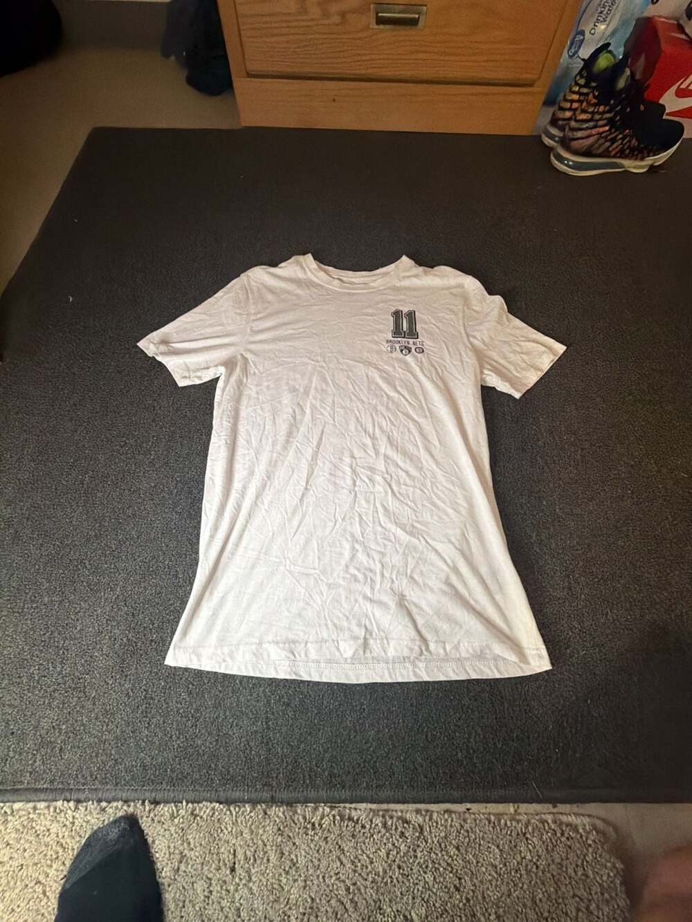 NBA Brooklyn Nets Kyrie Irving 11 T-Shirt Medium White